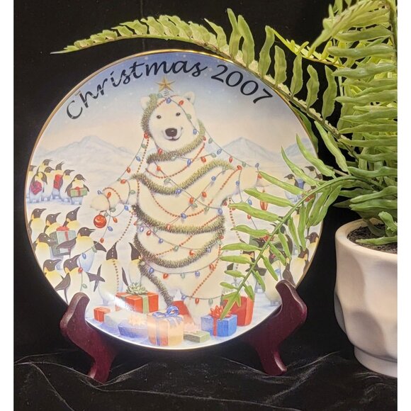 Avon Porcelain Collector's Plate "Sharing the Holidays with Friends" - Picture 3 of 9